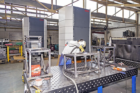ESTA Absauganlagen in der Metallbearbeitung ESTA Absauganlagen in der Metallbearbeitung