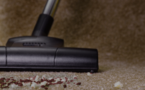 An industrial vacuum cleaner ensures clean surfaces.