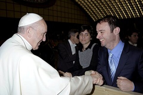 Alexander Kulitz und Papst Franziskus. ESTA Gesellschafter Alexander Kulitz und Papst Franziskus.