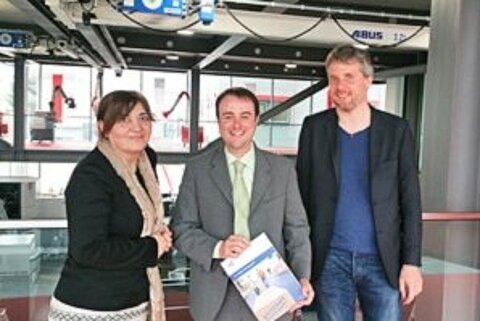 Alexander Kulitz mit Ekin Deligöz und Dieter Janecek.