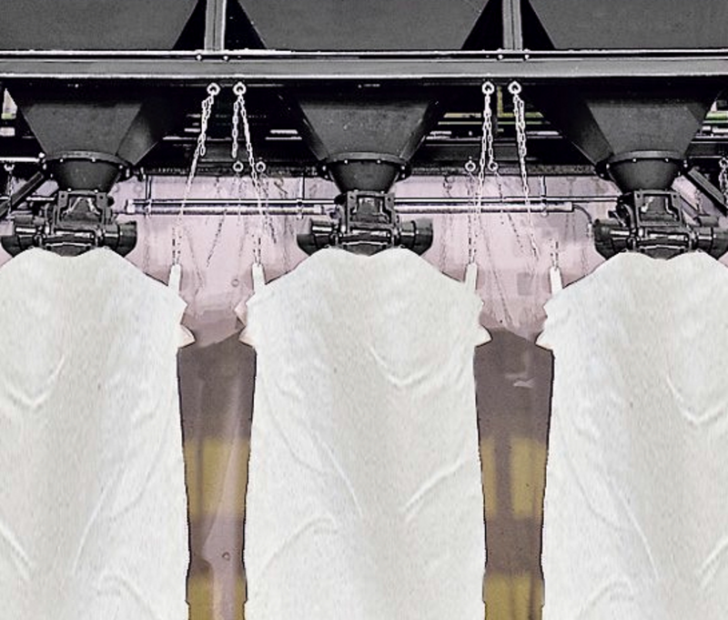 The dust discharge of the central extraction unit DUSTMAC.