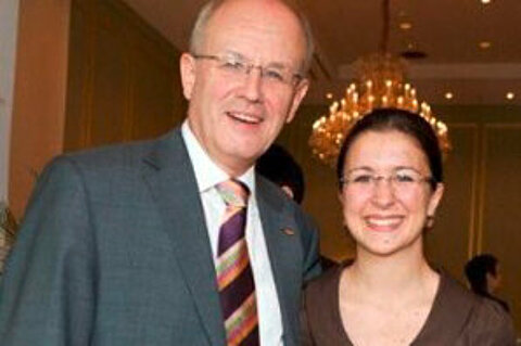 Volker Kauder with ESTA partner Jessica Kulitz.